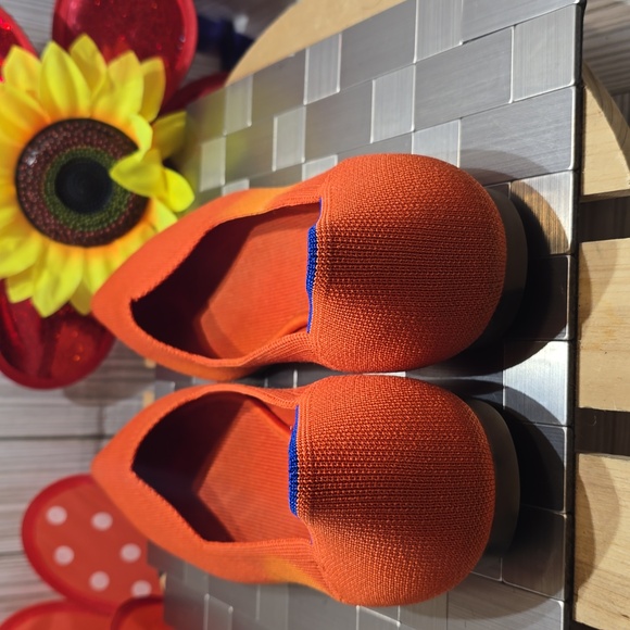 Rothy's Vibrant Orange Flats - Picture 5 of 11